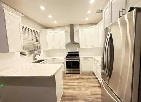 Kitchen - 10735 Eveningwood Ct, Trinity, FL 34655 photo 1 of 6
