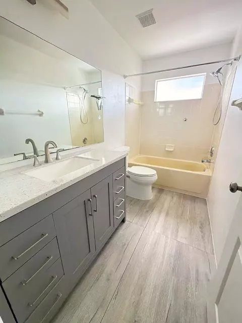 Bath - 10735 Eveningwood Ct, Trinity, FL 34655 photo 9 of 9