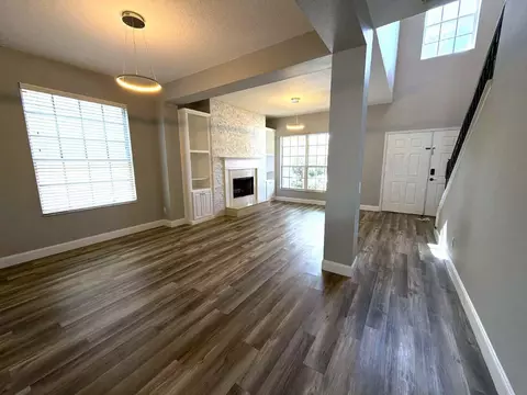 Living - 10735 Eveningwood Ct, Trinity, FL 34655 photo 5 of 13