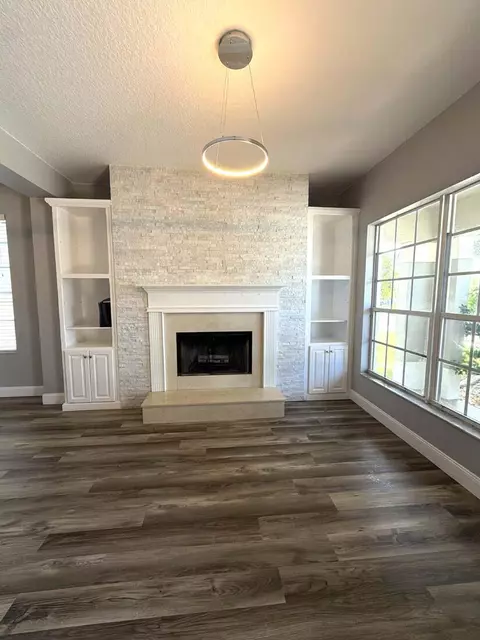 Living - 10735 Eveningwood Ct, Trinity, FL 34655 photo 3 of 13