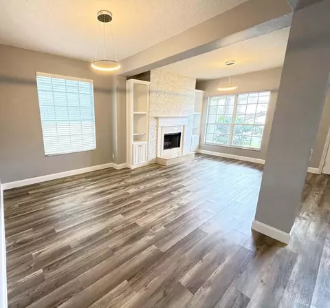 Living - 10735 Eveningwood Ct, Trinity, FL 34655 photo 4 of 13