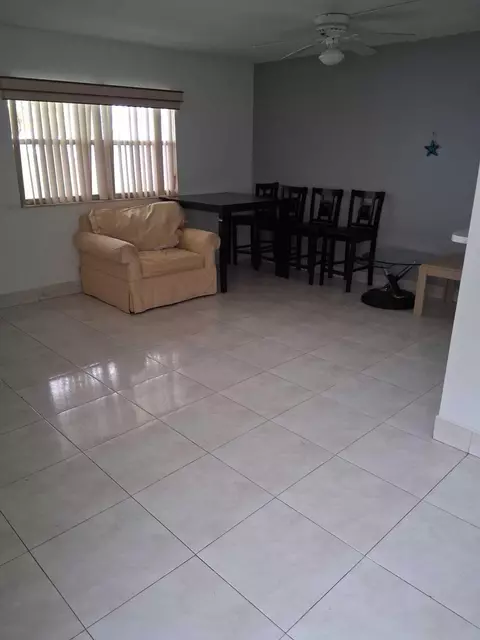 390 Flanders I Dr #I, Delray Beach, FL 33484