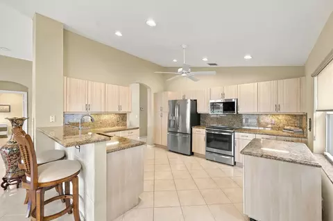 7118 Treviso Ln, Boynton Beach, FL 33472