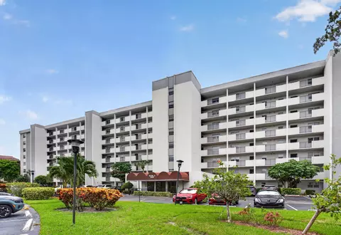 5860 NW 44th St #510, Lauderhill, FL 33319
