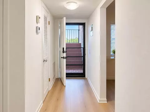 4242 Deste Ct #201, Lake Worth, FL 33467