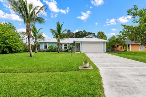 2321 SE Maslan Ave, Port Saint Lucie, FL 34952