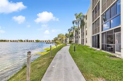 118 Lake Emerald Dr #103, Oakland Park, FL 33309