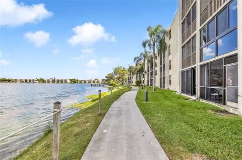 118 Lake Emerald Dr #103, Oakland Park, FL 33309