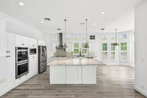 Kitchen - 130 Jupiter Key Rd, Jupiter, FL 33477 photo 1 of 5
