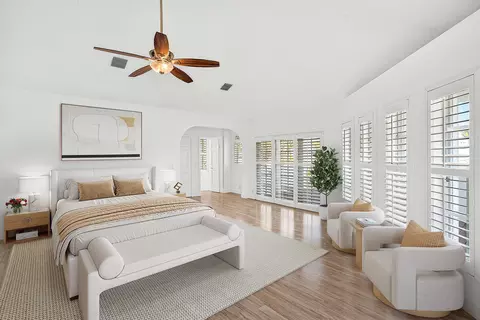 Bedroom - 130 Jupiter Key Rd, Jupiter, FL 33477 photo 3 of 3