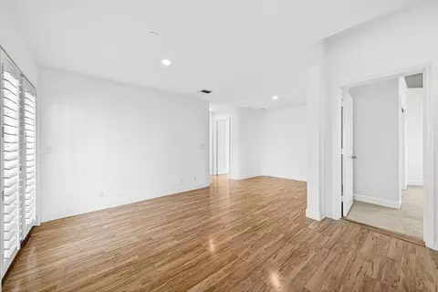 Living - 130 Jupiter Key Rd, Jupiter, FL 33477 photo 7 of 16