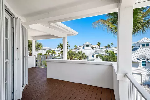 Exterior - 130 Jupiter Key Rd, Jupiter, FL 33477 photo 6 of 14
