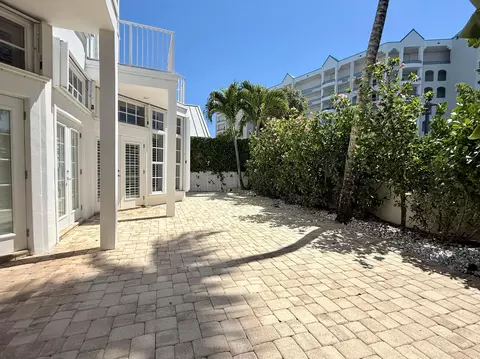 Exterior - 130 Jupiter Key Rd, Jupiter, FL 33477 photo 9 of 14