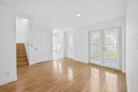 Living - 130 Jupiter Key Rd, Jupiter, FL 33477 photo 9 of 16