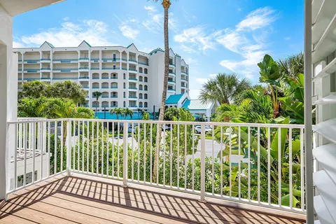Exterior - 130 Jupiter Key Rd, Jupiter, FL 33477 photo 3 of 14