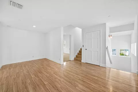 Living - 130 Jupiter Key Rd, Jupiter, FL 33477 photo 11 of 16