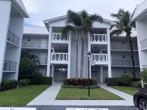 10 Colonial Club Dr #305, Boynton Beach, FL 33435