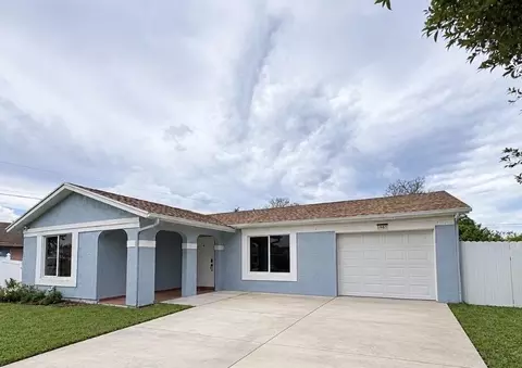 1985 SW Aquarius Ln, Port Saint Lucie, FL 34984