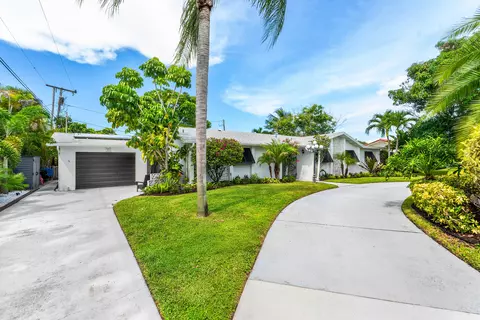 Exterior - 317 Daly Rd, Tequesta, FL 33469 photo 5 of 12