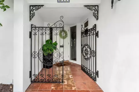 Entry Way - 317 Daly Rd, Tequesta, FL 33469 photo 1 of 1