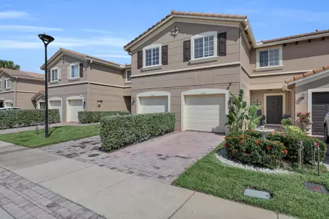 2591 SW Marshfield Ct, Port Saint Lucie, FL 34953