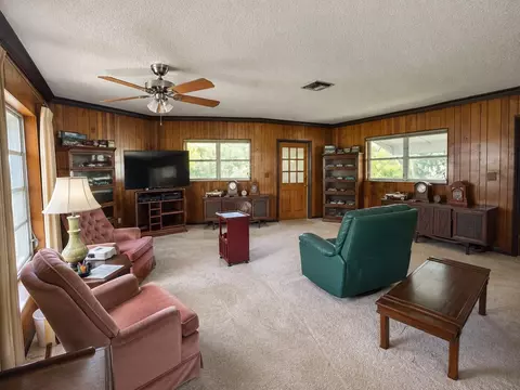 Living - 110 SE 3rd Ave, Boynton Beach, FL 33435 photo 6 of 6