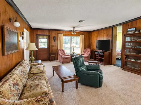 Living - 110 SE 3rd Ave, Boynton Beach, FL 33435 photo 4 of 6