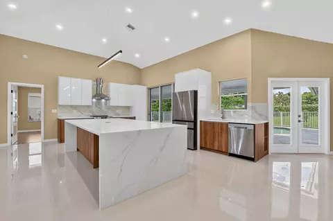 22201 Collington Dr, Boca Raton, FL 33428
