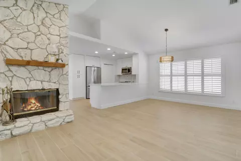 Living - 6208 Michael St, Jupiter, FL 33458 photo 5 of 7