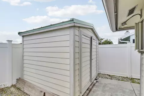 Exterior - 6208 Michael St, Jupiter, FL 33458 photo 8 of 13