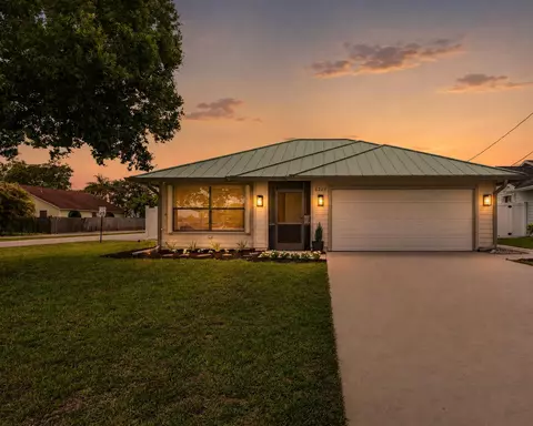 Exterior - 6208 Michael St, Jupiter, FL 33458 photo 9 of 13