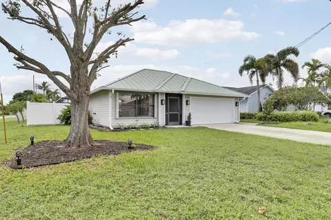 Exterior - 6208 Michael St, Jupiter, FL 33458 photo 10 of 13