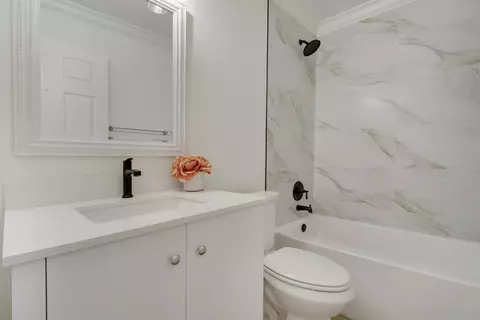 Bath - 6208 Michael St, Jupiter, FL 33458 photo 4 of 4