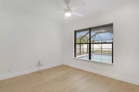 Bedroom - 6208 Michael St, Jupiter, FL 33458 photo 3 of 4
