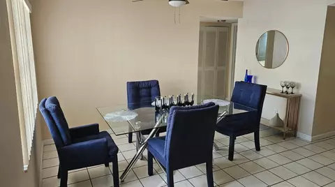 4270 NW 40th St #104, Lauderdale Lakes, FL 33319