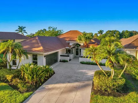 107 Golfview Ct, Palm Beach Gardens, FL 33418