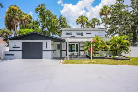 5153 Bay Blvd, Port Richey, FL 34668