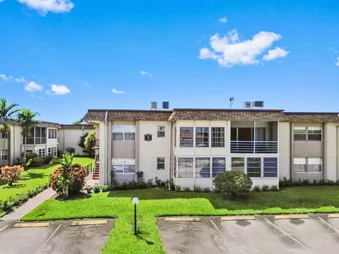 504 Davis Rd #97, Palm Springs, FL 33461