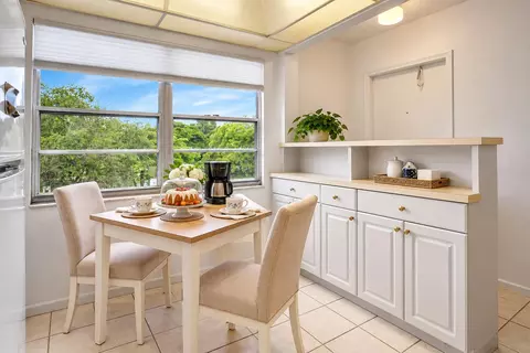 3002 Portofino Isle #M3, Coconut Creek, FL 33066