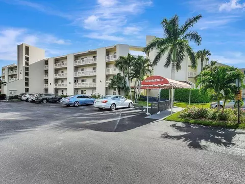 6768 10th Ave N #115, Lake Worth, FL 33467