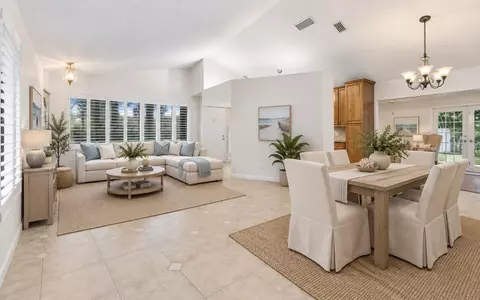 Living - 101 Timber Ln, Jupiter, FL 33458 photo 2 of 5