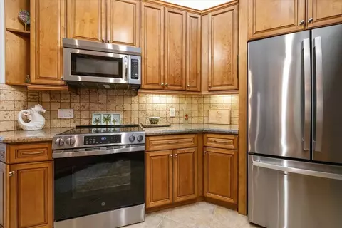 Kitchen - 101 Timber Ln, Jupiter, FL 33458 photo 2 of 4