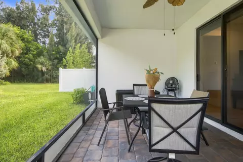 Exterior - 18476 Glenstone St, Jupiter, FL 33458 photo 4 of 7