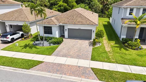 View/Area - 18476 Glenstone St, Jupiter, FL 33458 photo 1 of 4