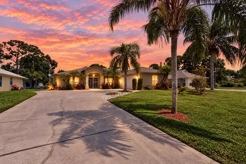 173 Easy St, Sebastian, FL 32958