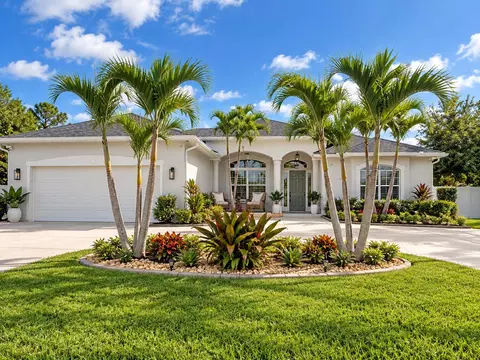 5135 NW Aljo Cir, Port Saint Lucie, FL 34986
