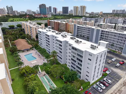 610 NE 12th Ave #601, Hallandale Beach, FL 33009