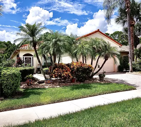 407 NW Granville St, Port Saint Lucie, FL 34986
