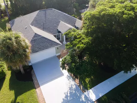 188 SW Fernleaf Trl, Port Saint Lucie, FL 34953