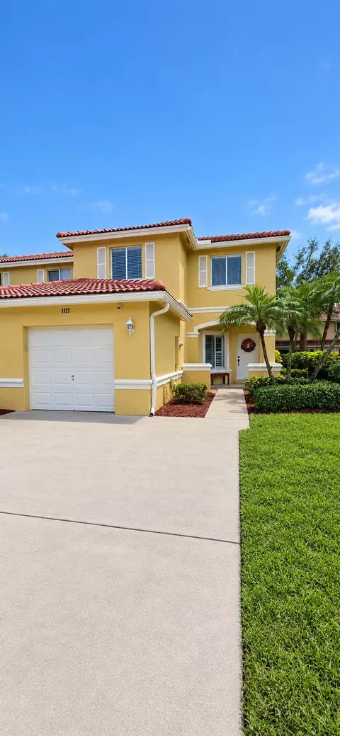 1727 Arezzo Cir, Boynton Beach, FL 33436